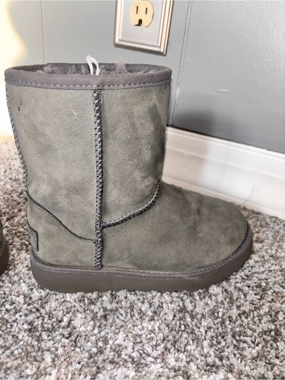 UGG Kids Classic Short Boot - Grey Suede US12